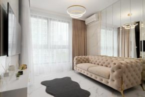 Grzybowska 37 by Golden Apartments, Warsaw
